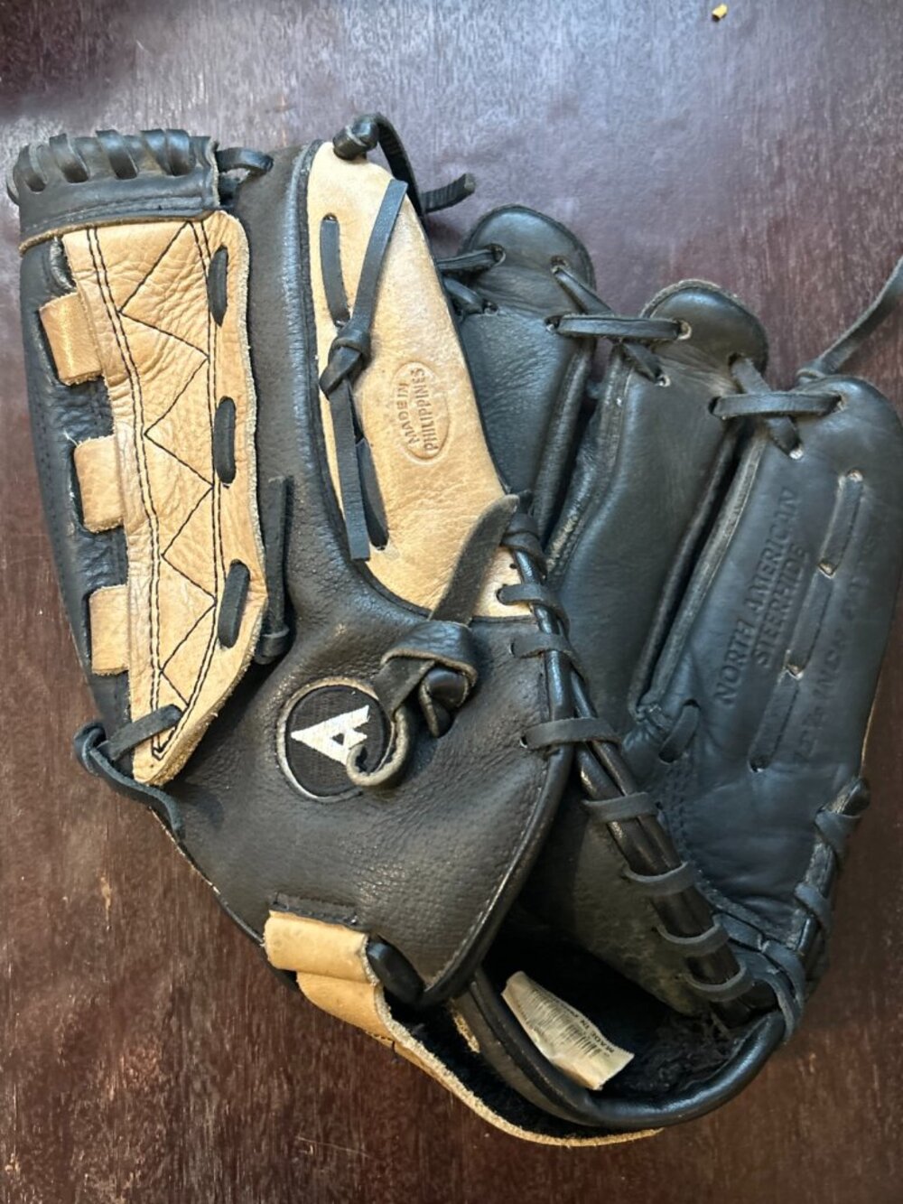 Armstrong Leather Baseball Glove Right Hand Throw 12.5 Inch RHT 130P125 Black
